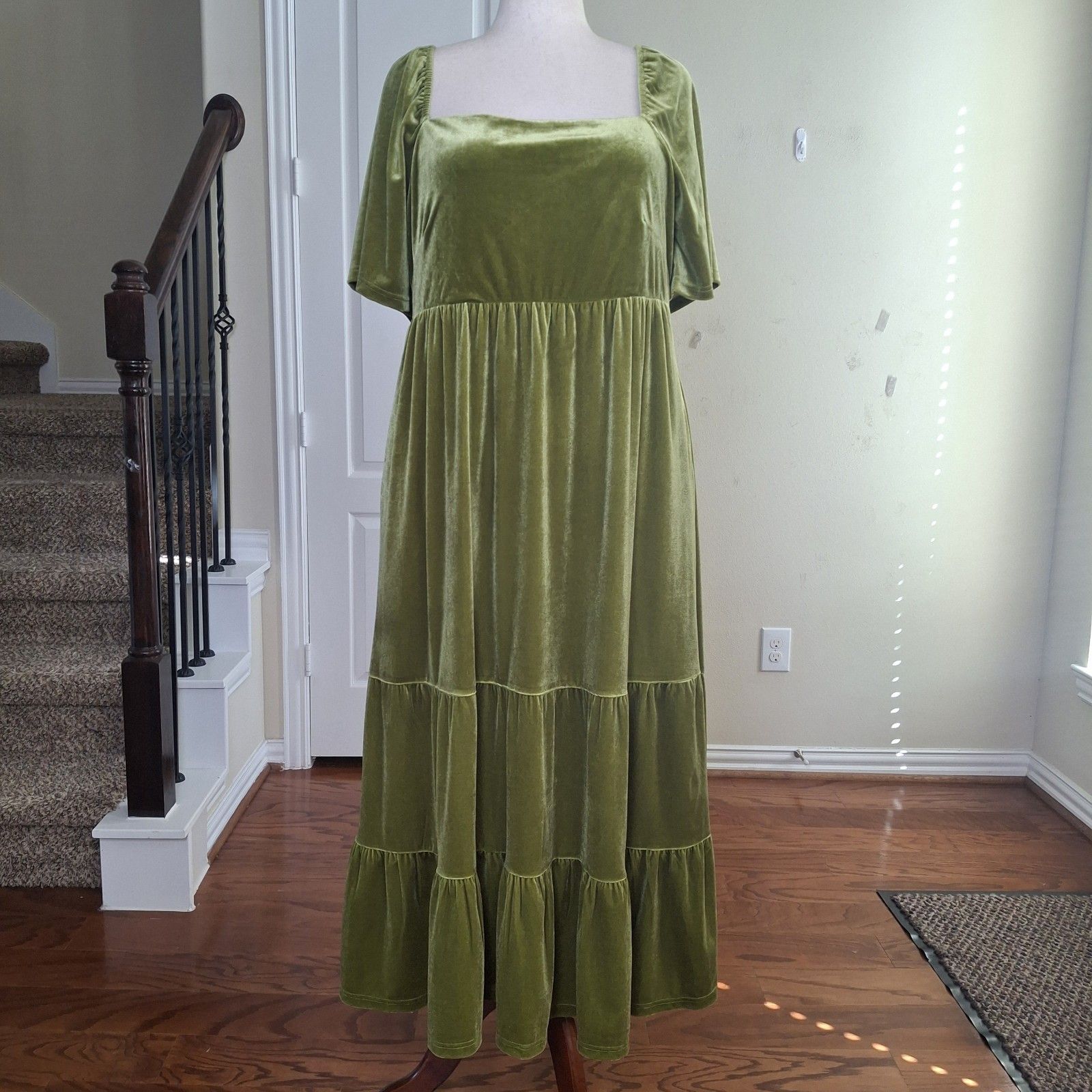 New Piper Scoot Paige Velvet Tiered Midi Dress Olive Green Fall Holidays Cottage — image 2 of 8